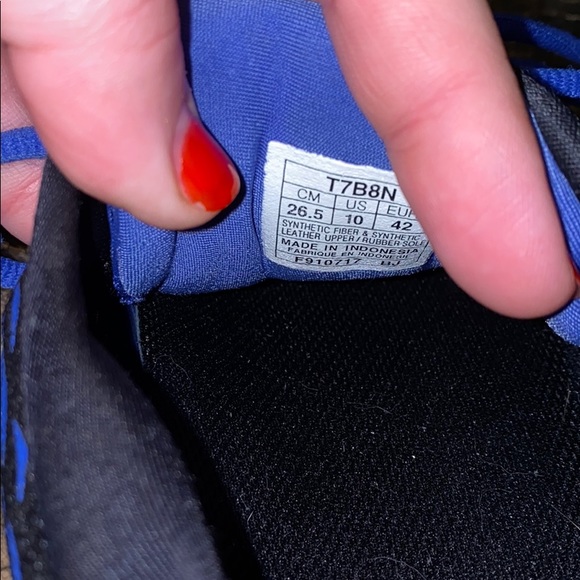 Women’s ASICS shoes size 10 - Picture 6 of 7